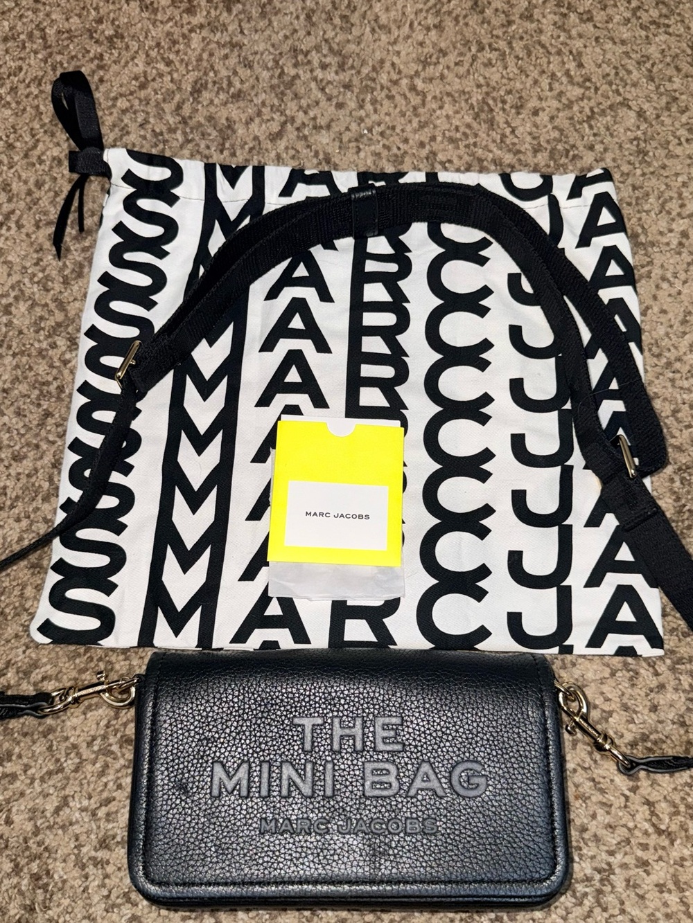 Marc Jacobs Black The Mini Bag Crossbody Wallet - Picture 2 of 14